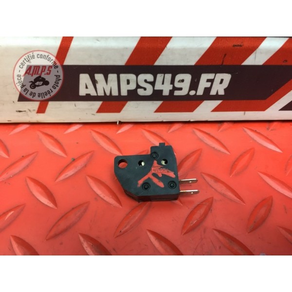 Contacteur de frein avant 