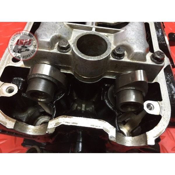 Culasse avec arbre a came 