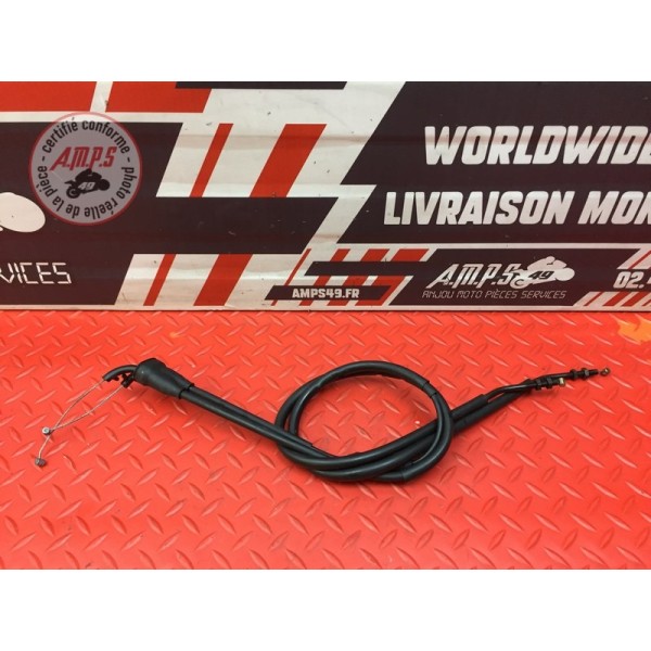 Cable d'accélérateur