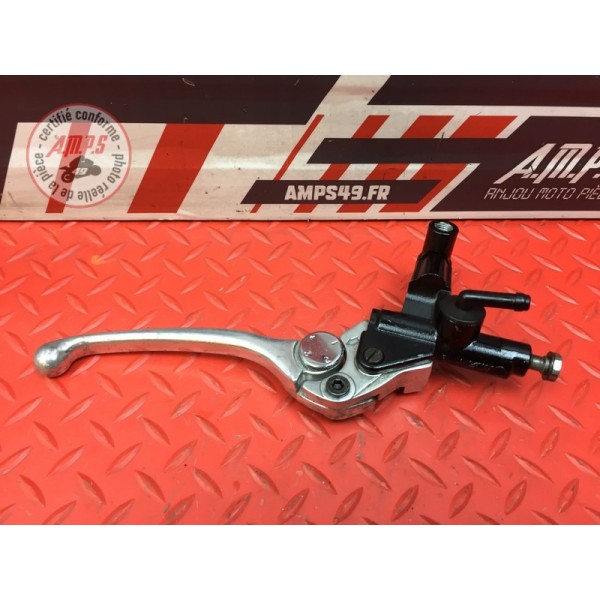 Maitre cylindre de frein avant 