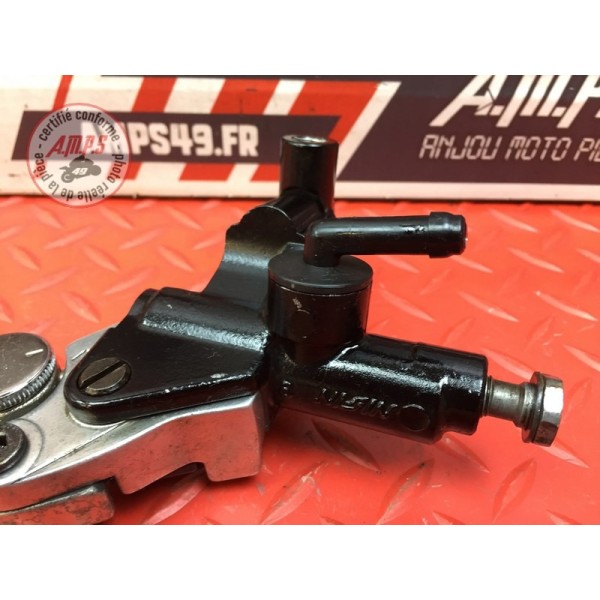 Maitre cylindre de frein avant 