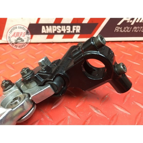 Maitre cylindre de frein avant 