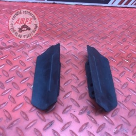 Support plastique pour bas de garde boue av D+G 