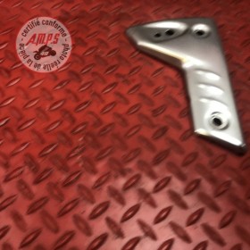 Ecope de radiateur droit 