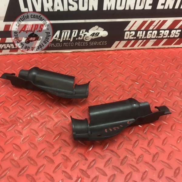 Cache plastique sur cadre 