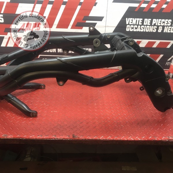 Cadre avec carte grise 