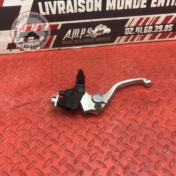 Cocotte d'embrayage avec levier 