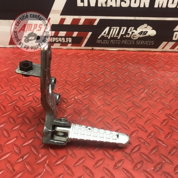 Platine repose pied droite 