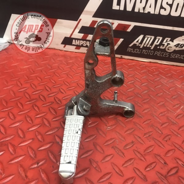 Platine repose pied droite