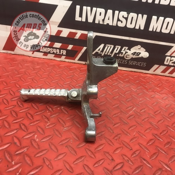 Platine repose pied droite 