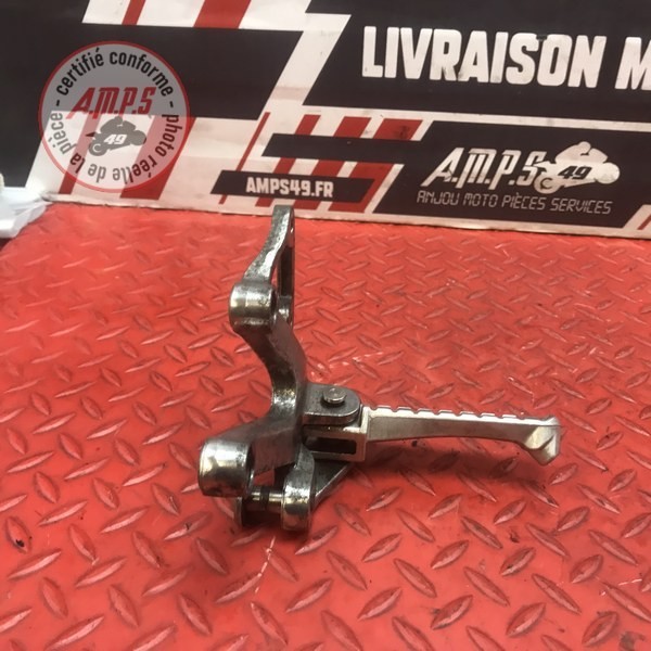 Platine repose pied gauche 