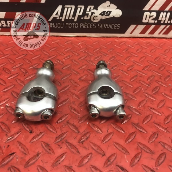 Pontet de guidon non d origine 