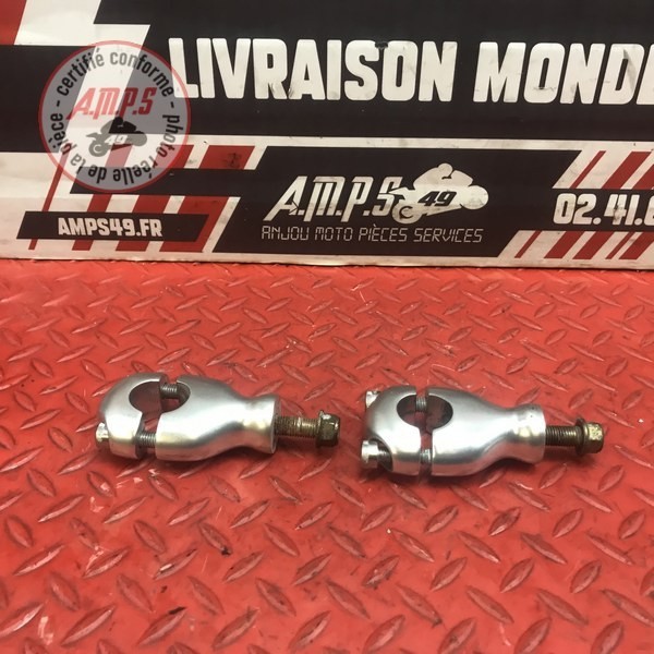 Pontet de guidon non d origine 