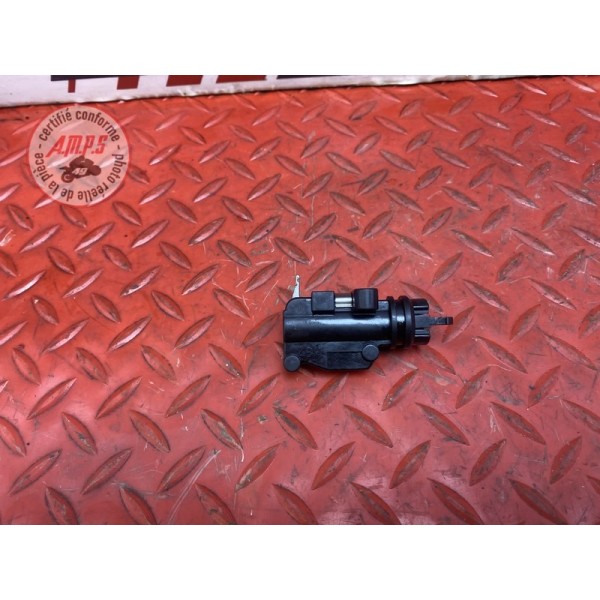 Contacteur de frein avant