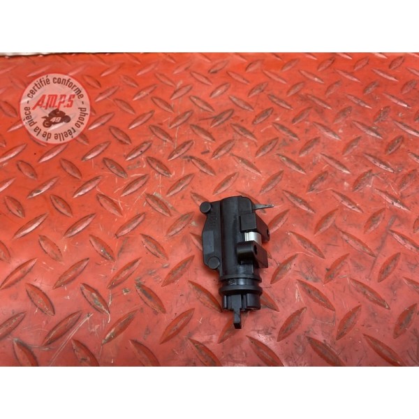 Contacteur de frein avant 