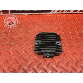 Regulateur de tension 