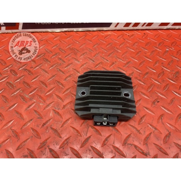 Regulateur de tension