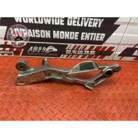 Platine repose pied passager droite 