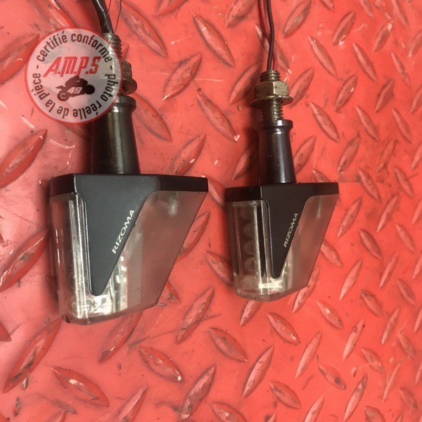 Clignotants avant Rizoma 