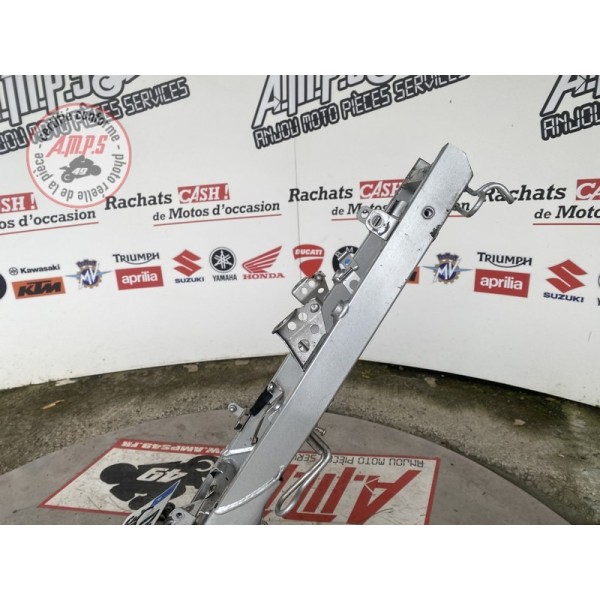 Cadre avec carte grise 