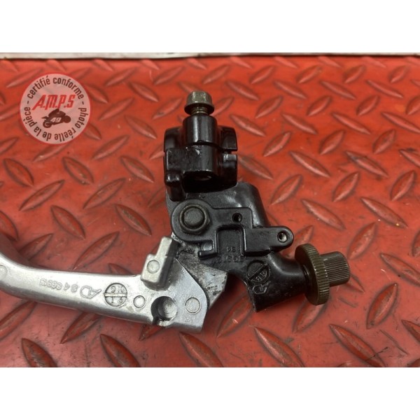 Cocotte d'embrayage avec levier 