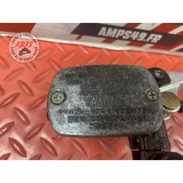 Maitre cylindre de frein avant 