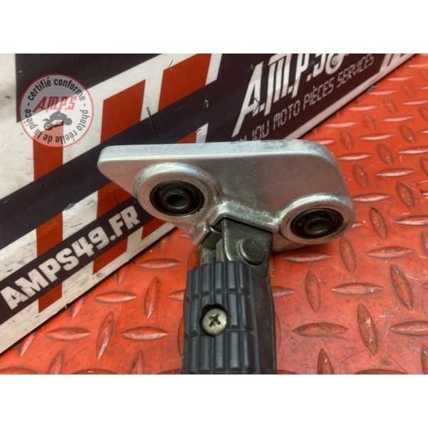 Platine repose pied droite 