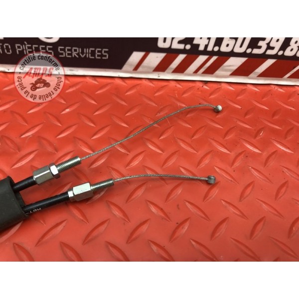 Cable d'accélérateur 