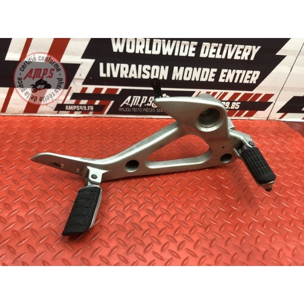 Platine repose pied droite 