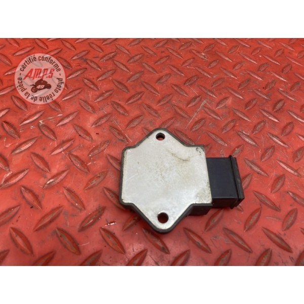 Regulateur de tension 