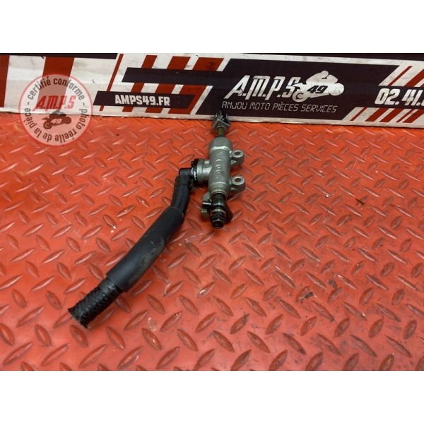 Maitre cylindre de frein arriere 