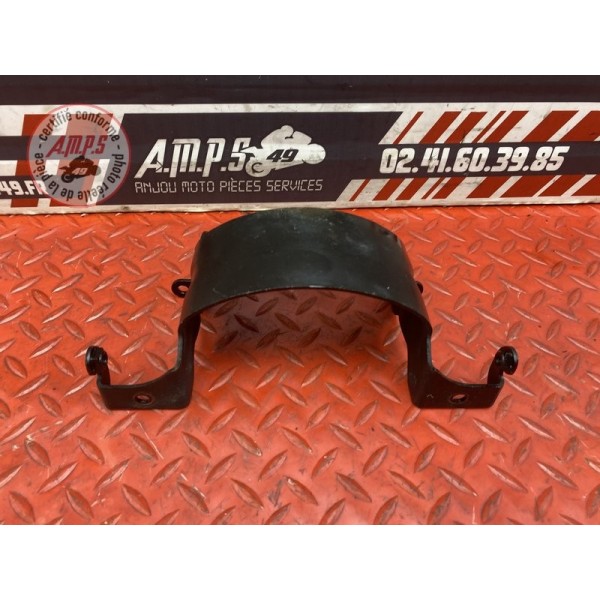 Support de garde boue avant 