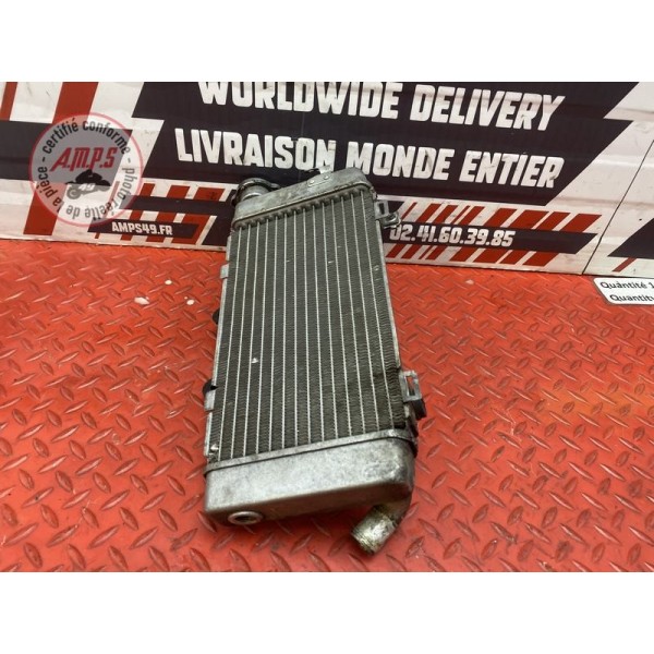 Radiateur d'eau droit 