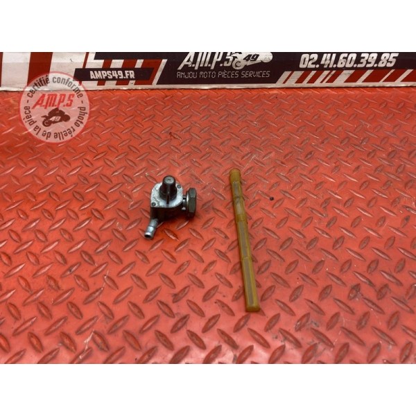 Robinet d essence cote gauche 