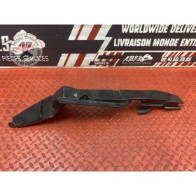 Cache plastique arriere droit 