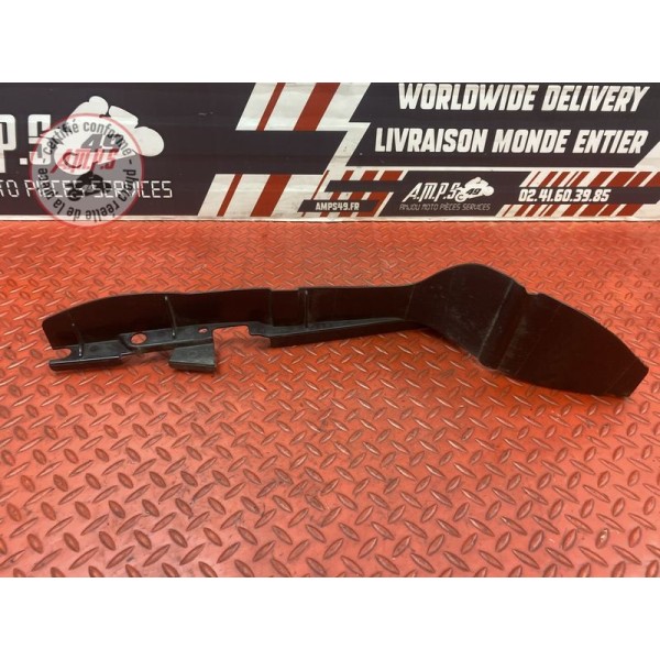 Cache plastique arriere droit 