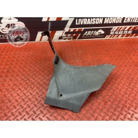 Cache plastique avant droit 