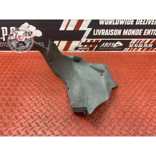 Cache plastique avant gauche 