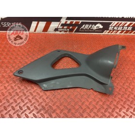 Cache plastique sous selle droit 