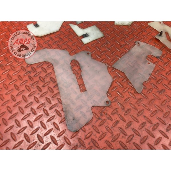 Cache plastique sur cadre 