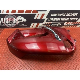 Flanc de carénage droit 