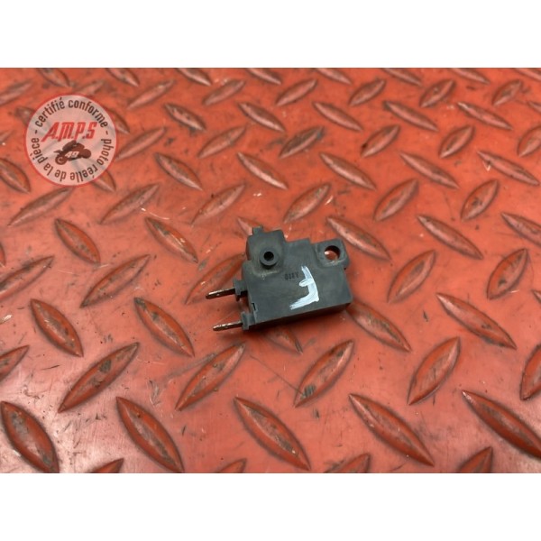 Contacteur de frein avant 