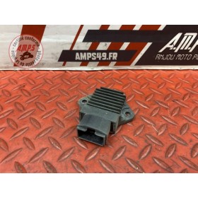 Regulateur de tension 