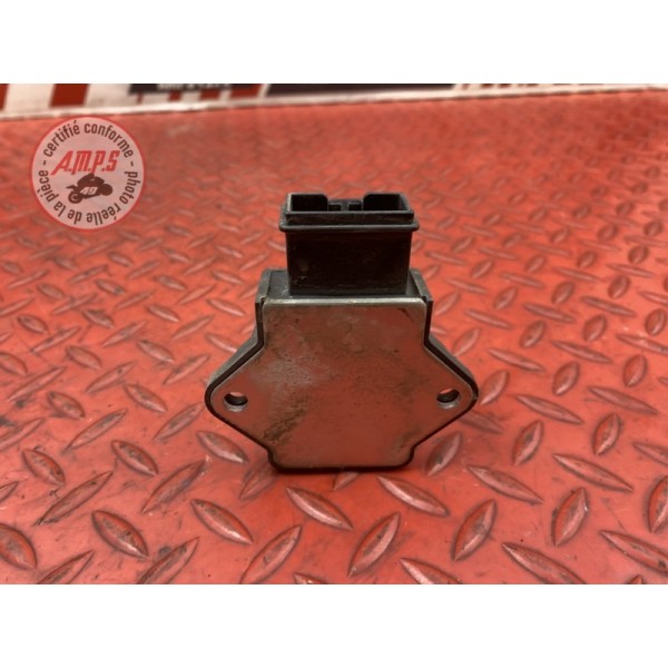 Regulateur de tension 