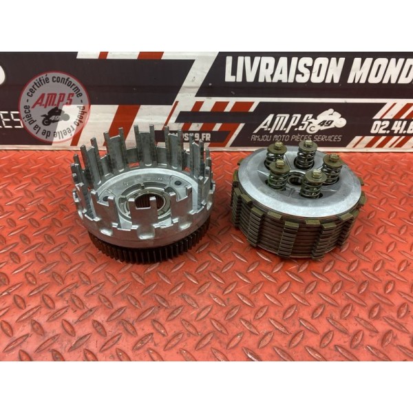 Cloche d'embrayage avec disque