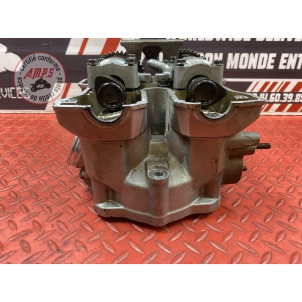 Culasse avec arbre a came arriere 