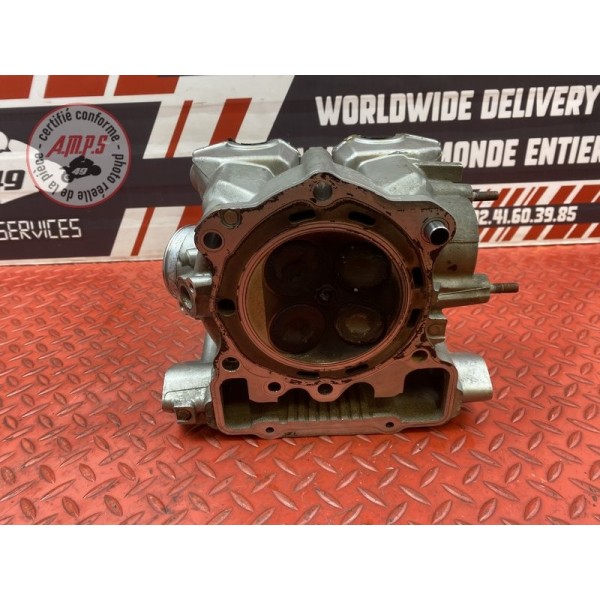 Culasse avec arbre a came arriere 