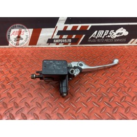 Maitre cylindre de frein avant 