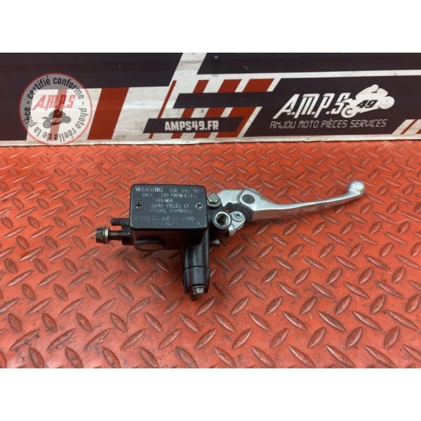 Maitre cylindre de frein avant 