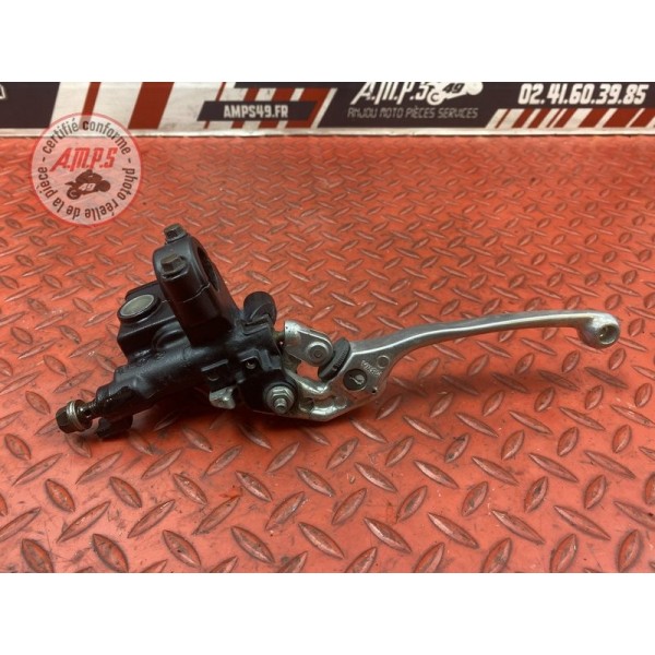 Maitre cylindre de frein avant 